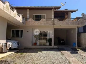 Casa / Sobrado para Venda em Camboriú/SC Tabuleiro 3 Quartos