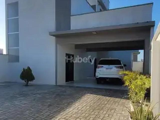 Casa / Sobrado para Venda em Camocim/CE Praia de Camocim 4 Quartos