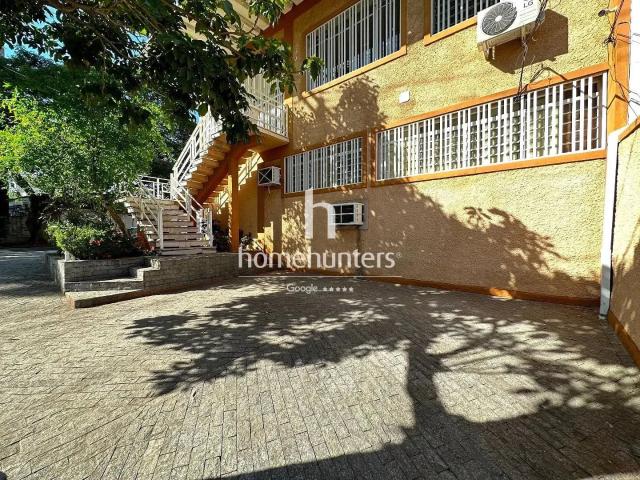 Casa / Sobrado para Venda em Campinas/SP Nova Campinas 12 Quartos