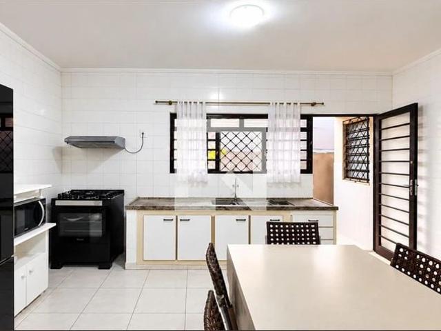 Casa / Sobrado para Venda em Campinas/SP Bosque 2 Quartos