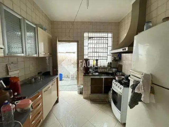 Casa / Sobrado para Venda em Campinas/SP Bosque 3 Quartos