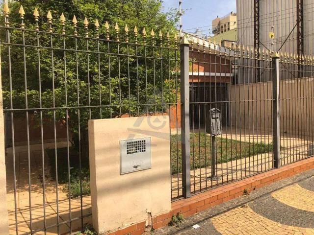 Casa / Sobrado para Venda em Campinas/SP Cambuí 3 Quartos