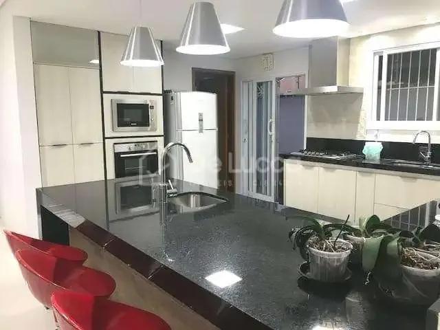 Casa / Sobrado para Venda em Campinas/SP Chácara da Barra 3 Quartos