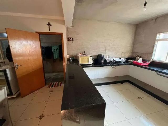 Casa / Sobrado para Venda em Campinas/SP Jardim Capivari 4 Quartos