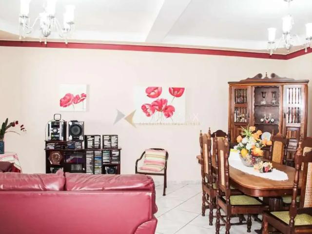 Casa / Sobrado para Venda em Campinas/SP Jardim das Paineiras 4 Quartos