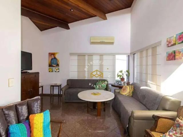 Casa / Sobrado para Venda em Campinas/SP Jardim das Paineiras 6 Quartos