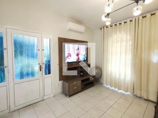 Casa / Sobrado para Venda em Campinas/SP Loteamento Parque das Águas 4 Quartos