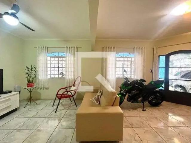 Casa / Sobrado para Venda em Campinas/SP Loteamento Parque das Águas 4 Quartos