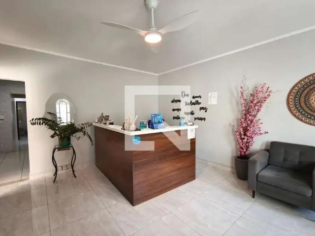 Casa / Sobrado para Venda em Campinas/SP Loteamento Parque das Águas 3 Quartos