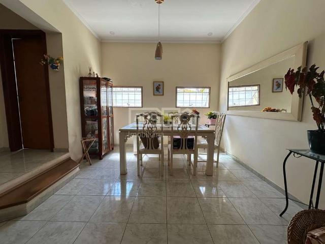 Casa / Sobrado para Venda em Campinas/SP Parque Taquaral 4 Quartos