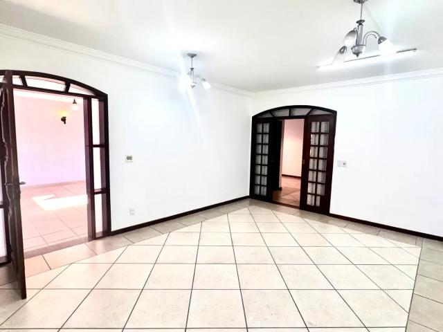 Casa / Sobrado para Locação em Campinas/SP Parque da Figueira 4 Quartos