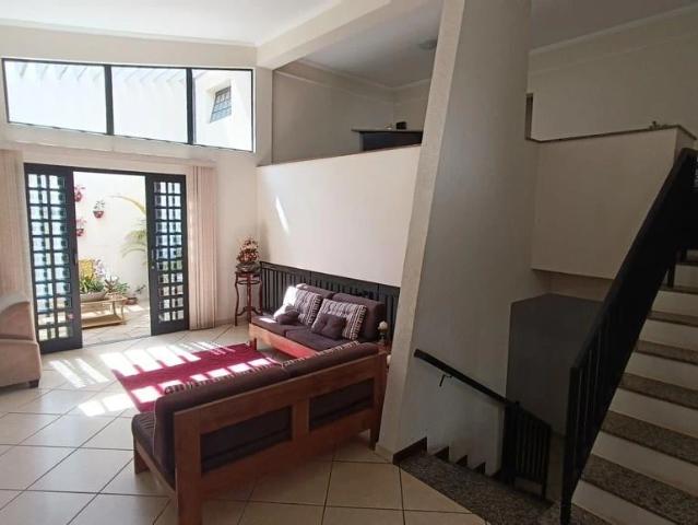 Casa / Sobrado para Venda em Campinas/SP Vila Costa e Silva 4 Quartos