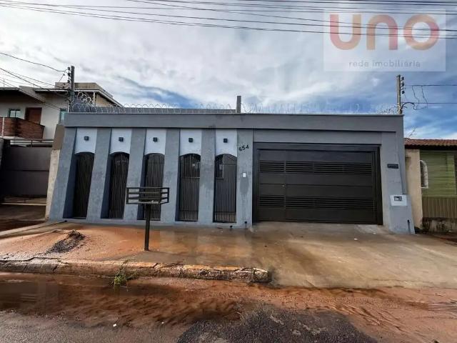 Casa / Sobrado para Venda em Campo Grande/MS Vila Alba 4 Quartos