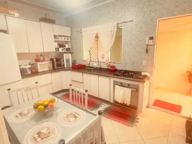 Casa / Sobrado para Venda em Campo Grande/MS Vila Alba 4 Quartos