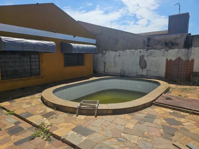 Casa / Sobrado para Venda em Campo Grande/MS Vila Bandeirante 5 Quartos