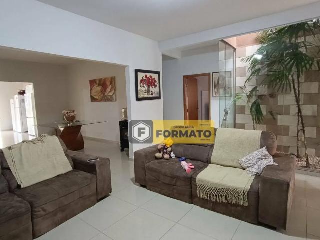 Casa / Sobrado para Venda em Campo Grande/MS Vila Duque de Caxias 4 Quartos