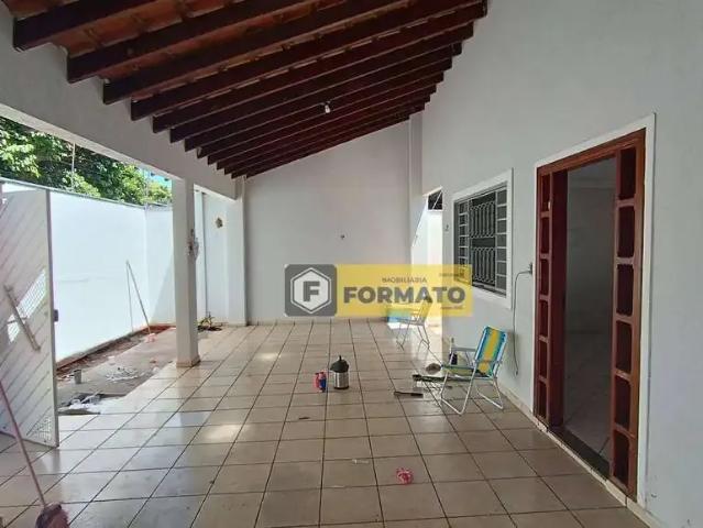 Casa / Sobrado para Venda em Campo Grande/MS Arnaldo Estevão Figueiredo 4 Quartos