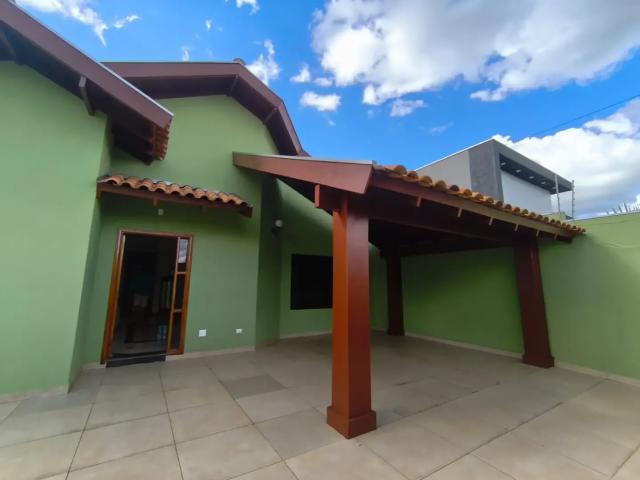 Casa / Sobrado para Venda em Campo Grande/MS Carandá Bosque 3 Quartos
