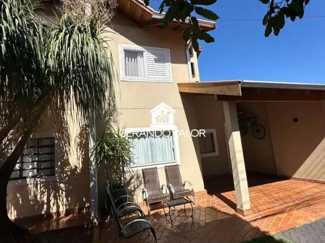 Casa / Sobrado para Venda em Campo Grande/MS Coopharádio 4 Quartos