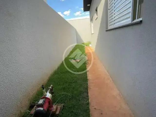 Casa / Sobrado para Venda em Campo Grande/MS Loteamento Bela Laguna 1 Quartos