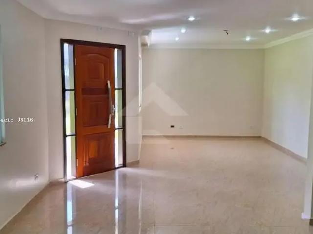 Casa / Sobrado para Venda em Campo Magro/PR Centro 2 Quartos