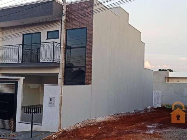 Casa / Sobrado para Venda em Campo Mourão/PR Vila Teixeira 3 Quartos
