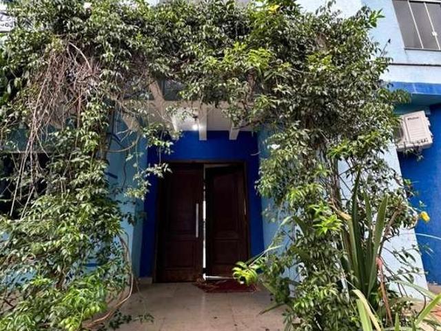 Casa / Sobrado para Venda em Campo Mourão/PR Vila Teixeira 4 Quartos
