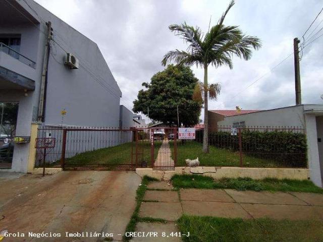 Casa / Sobrado para Venda em Campo Mourão/PR Centro 3 Quartos