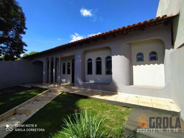 Casa / Sobrado para Venda em Campo Mourão/PR Jardim Ana Eliza 3 Quartos