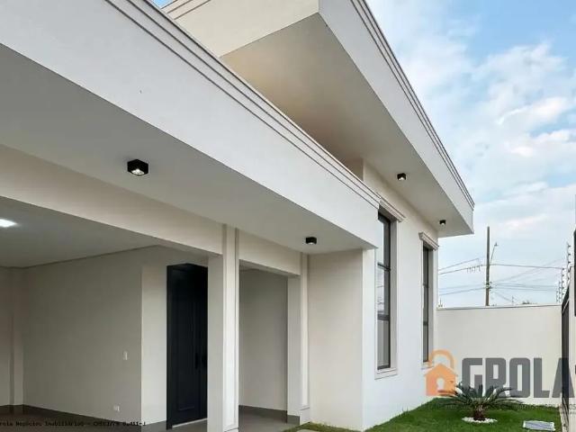 Casa / Sobrado para Venda em Campo Mourão/PR Jardim Flora II 3 Quartos