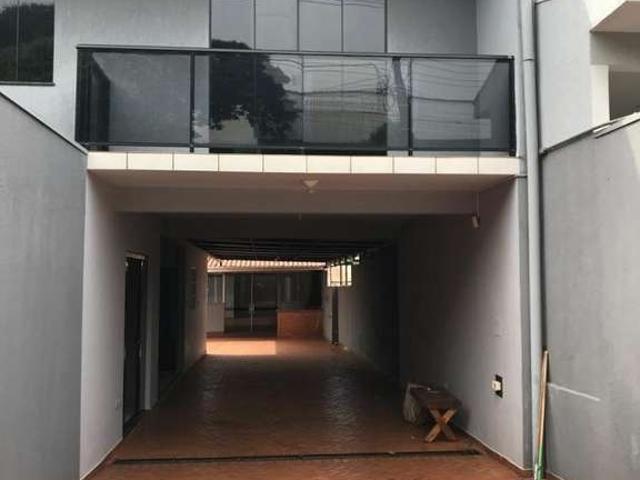 Casa / Sobrado para Venda em Campo Mourão/PR Jardim Laura 4 Quartos