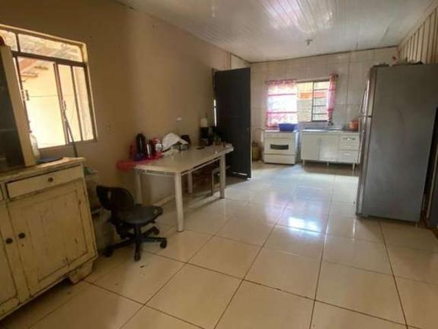 Casa / Sobrado para Venda em Campo Mourão/PR Jardim Lar Paraná 2 Quartos
