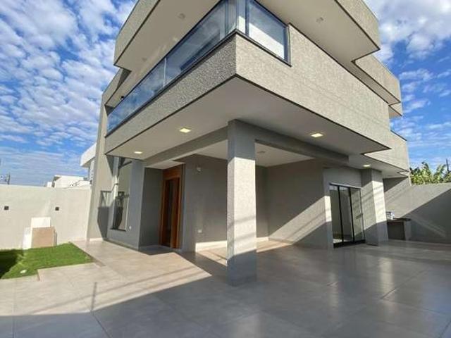 Casa / Sobrado para Venda em Campo Mourão/PR Jardim Shangrilá 3 Quartos