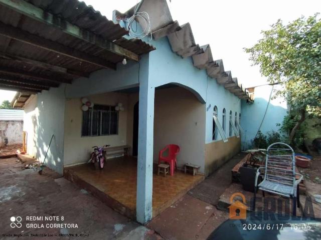 Casa / Sobrado para Venda em Campo Mourão/PR Jardim Pio XII 3 Quartos