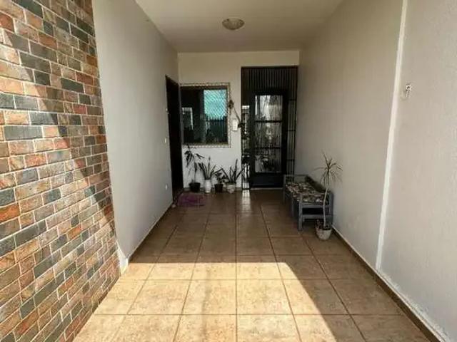 Casa / Sobrado para Venda em Campo Mourão/PR Jardim Três Marias 3 Quartos