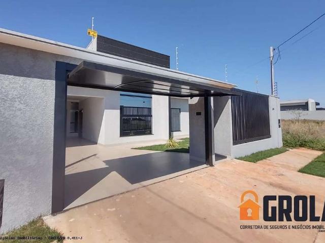 Casa / Sobrado para Venda em Campo Mourão/PR Residencial Parque do Lago 3 Quartos