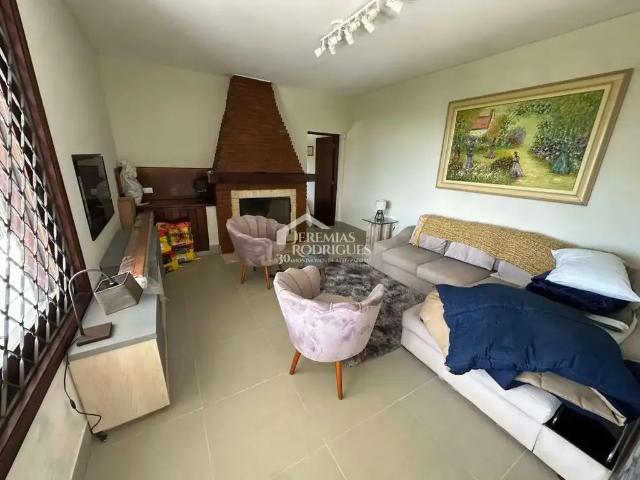 Casa / Sobrado para Venda em Campos do Jordão/SP Capivari 6 Quartos