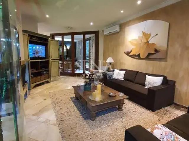 Casa / Sobrado para Venda em Campos do Jordão/SP Recanto das Araucárias 6 Quartos