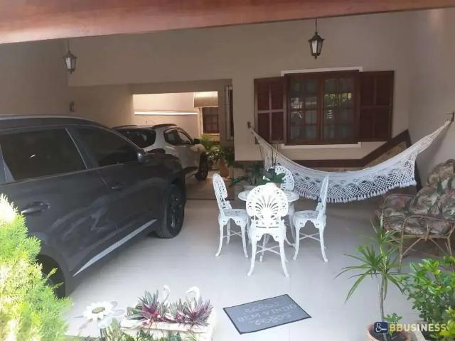Casa / Sobrado para Venda em Campos dos Goytacazes/RJ Alphaville 4 Quartos