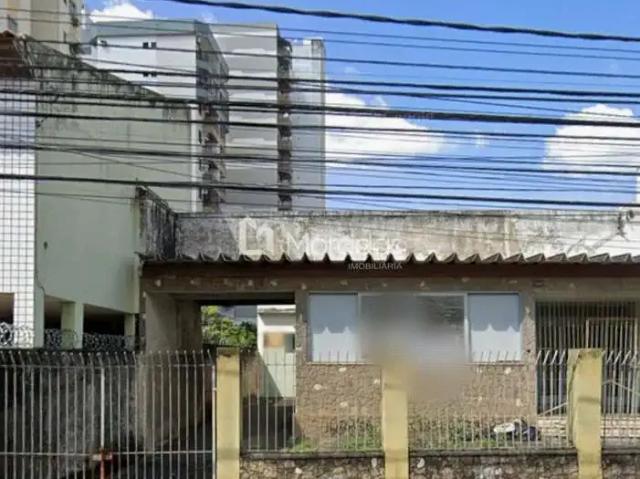 Casa / Sobrado para Venda em Campos dos Goytacazes/RJ Centro 3 Quartos