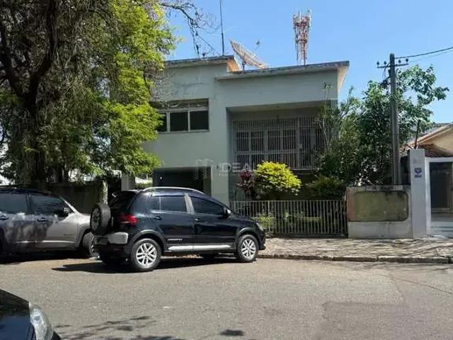 Casa / Sobrado para Venda em Campos dos Goytacazes/RJ Centro 4 Quartos