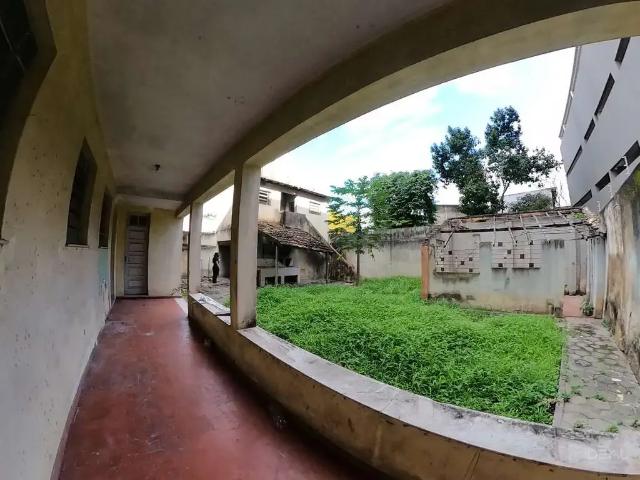 Casa / Sobrado para Venda em Campos dos Goytacazes/RJ Centro 4 Quartos