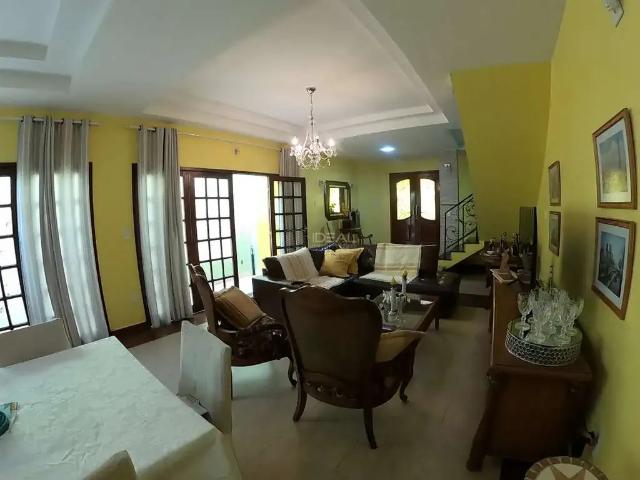 Casa / Sobrado para Venda em Campos dos Goytacazes/RJ Centro 4 Quartos