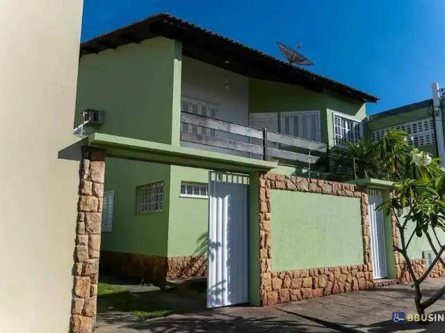 Casa / Sobrado para Venda em Campos dos Goytacazes/RJ Parque Corrientes 4 Quartos