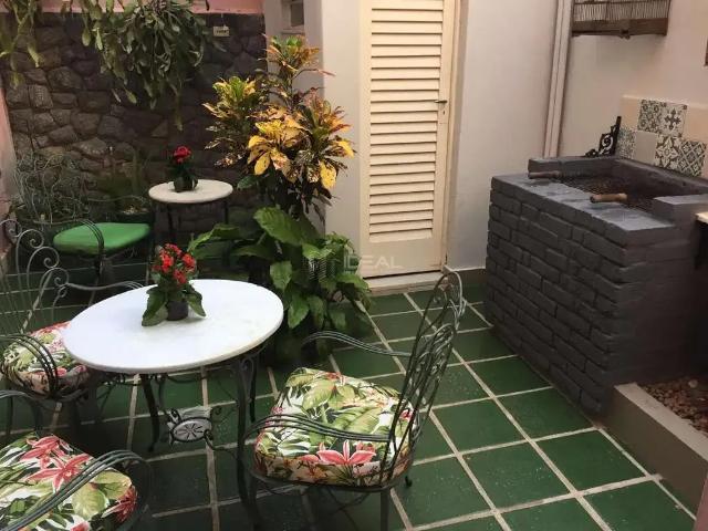 Casa / Sobrado para Venda em Campos dos Goytacazes/RJ Parque Califórnia 5 Quartos