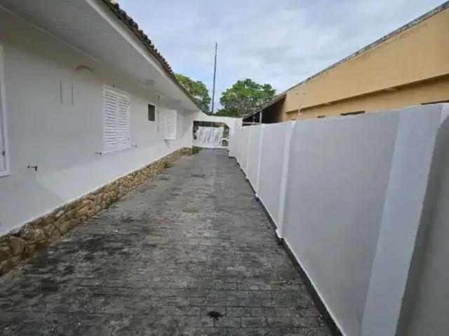 Casa / Sobrado para Venda em Campos dos Goytacazes/RJ Parque Califórnia 3 Quartos