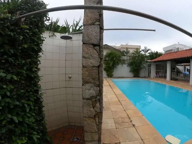 Casa / Sobrado para Venda em Campos dos Goytacazes/RJ Parque Flamboyant 4 Quartos