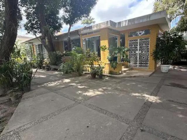 Casa / Sobrado para Venda em Campos dos Goytacazes/RJ Parque Santo Amaro 6 Quartos