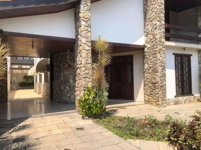 Casa / Sobrado para Venda em Campos dos Goytacazes/RJ Parque Santo Antônio 6 Quartos
