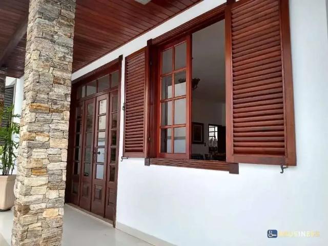 Casa / Sobrado para Venda em Campos dos Goytacazes/RJ Parque Turf Club 3 Quartos
